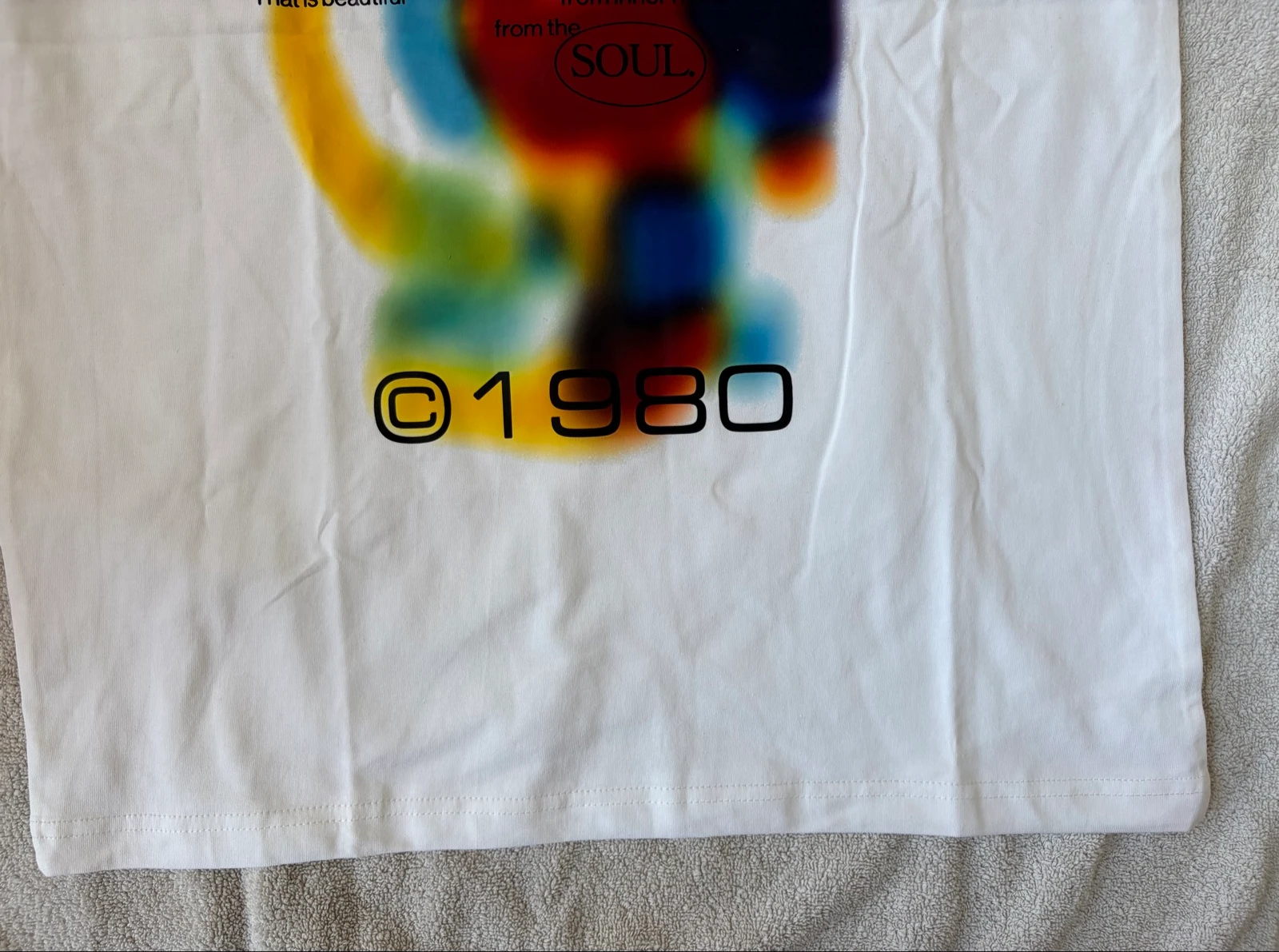 T-Shirt Stussy com marcas de calor – photo 6